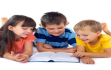 کودکان را علاقهمند به کتابخوانی کنیم/ با کودکان کتاب بخوانیم کودکان را علاقهمند به کتابخوانی کنیم/ با کودکان کتاب بخوانیم